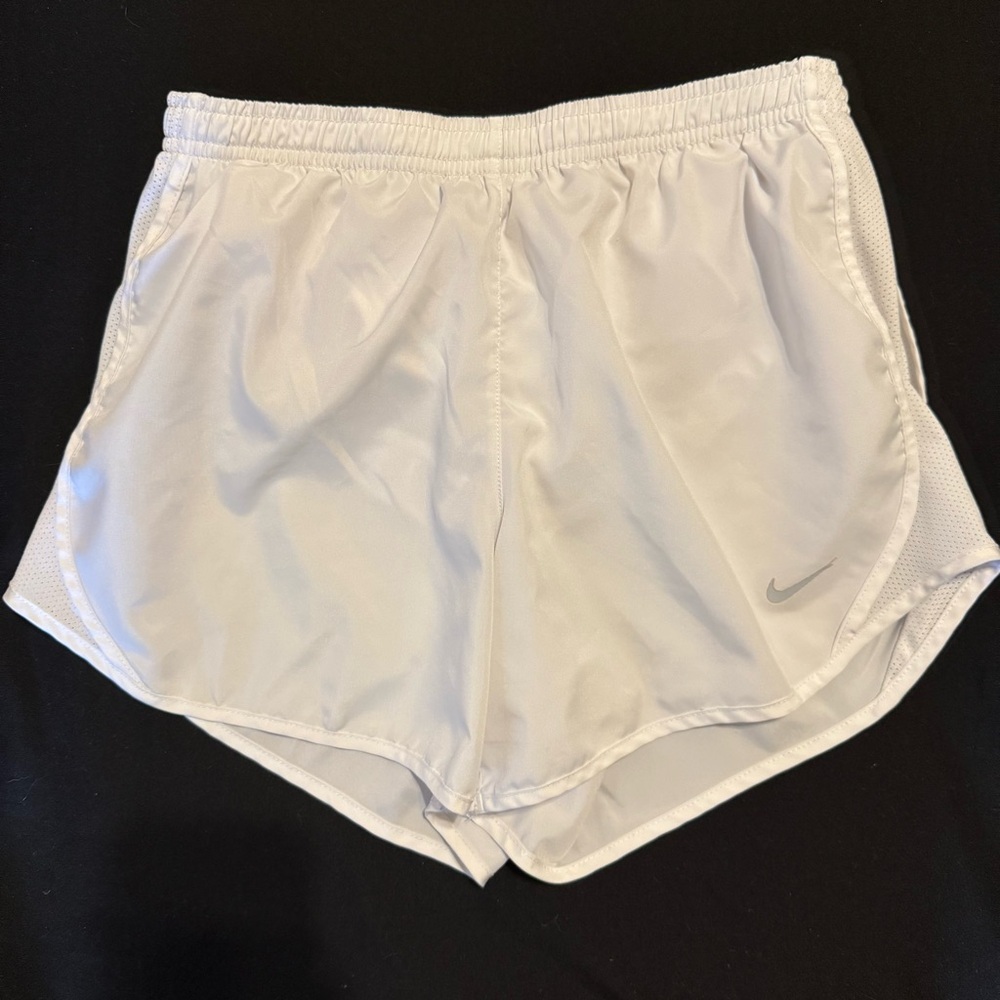 Nike Girl’s White Athletic Dri-Fit Shorts Size L
